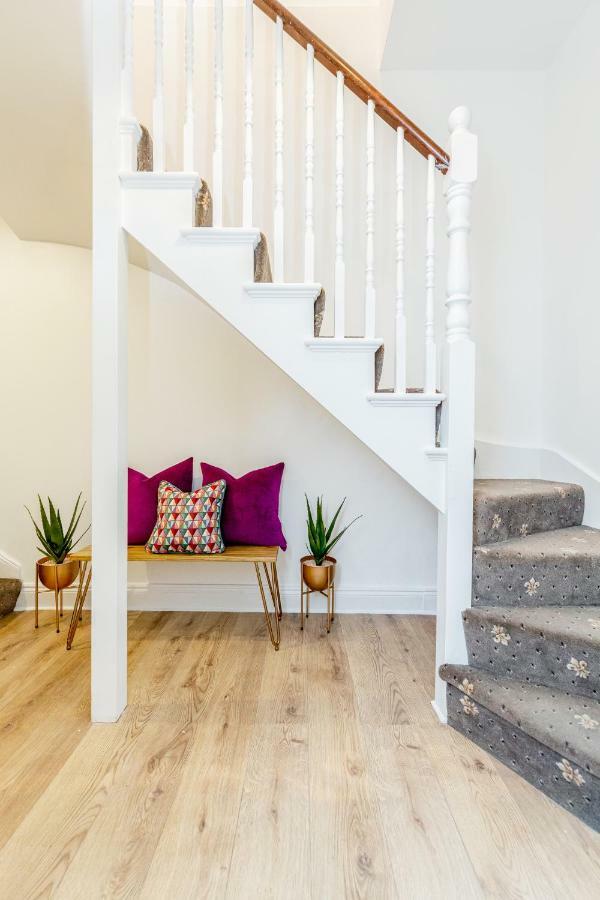 Bright & Spacious 4Beds Home - Kensington High Street-Olympia Лондон Экстерьер фото