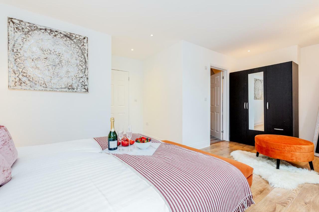 Bright & Spacious 4Beds Home - Kensington High Street-Olympia Лондон Экстерьер фото