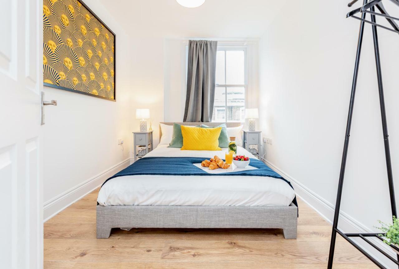 Bright & Spacious 4Beds Home - Kensington High Street-Olympia Лондон Экстерьер фото